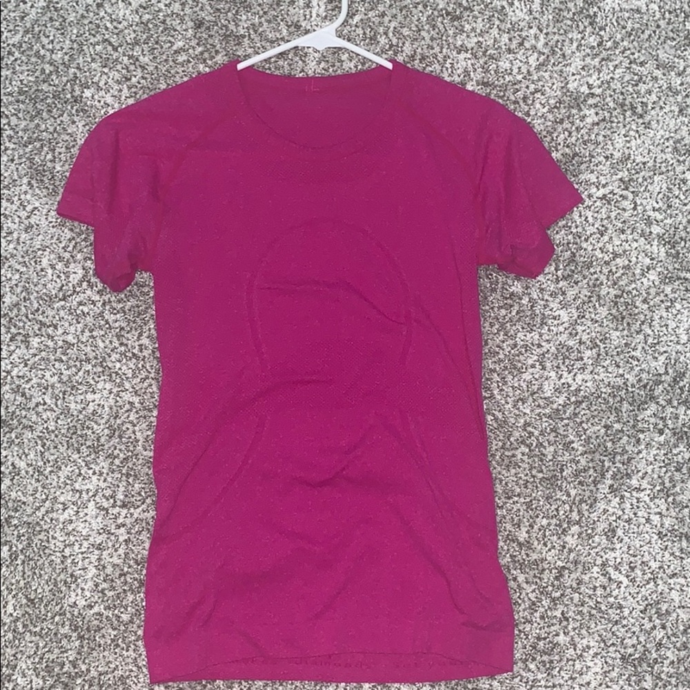 Hot pink swiftly tech short sleeve lululemon top